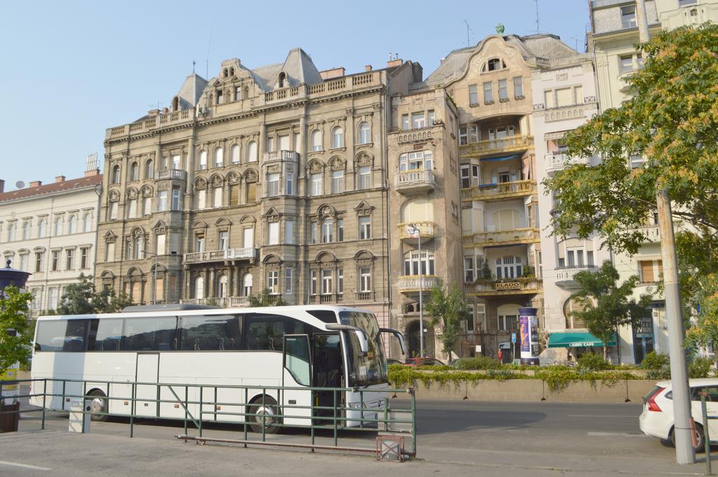 Riverside Danube Guest House Budapest Exterior photo