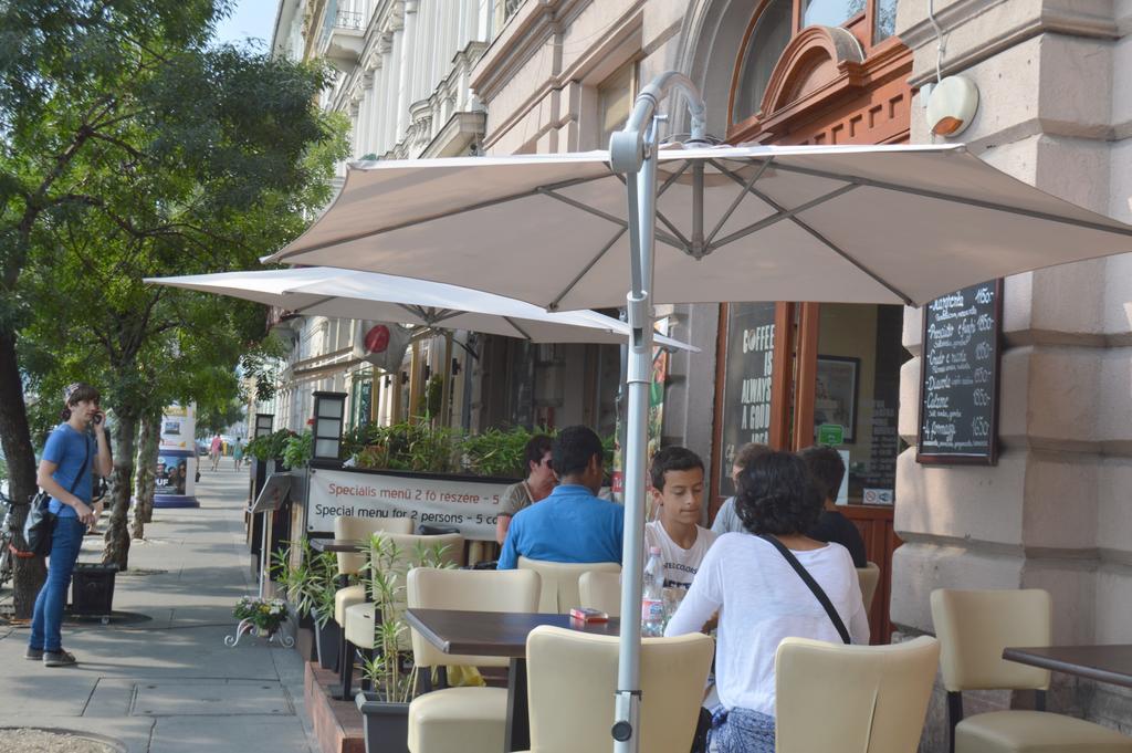 Riverside Danube Guest House Budapest Exterior photo
